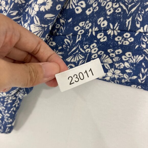 New LC Lauren Conrad Large Blue White Ditsy Floral Square Neck Puff Sleeve Blous - Picture 10 of 10